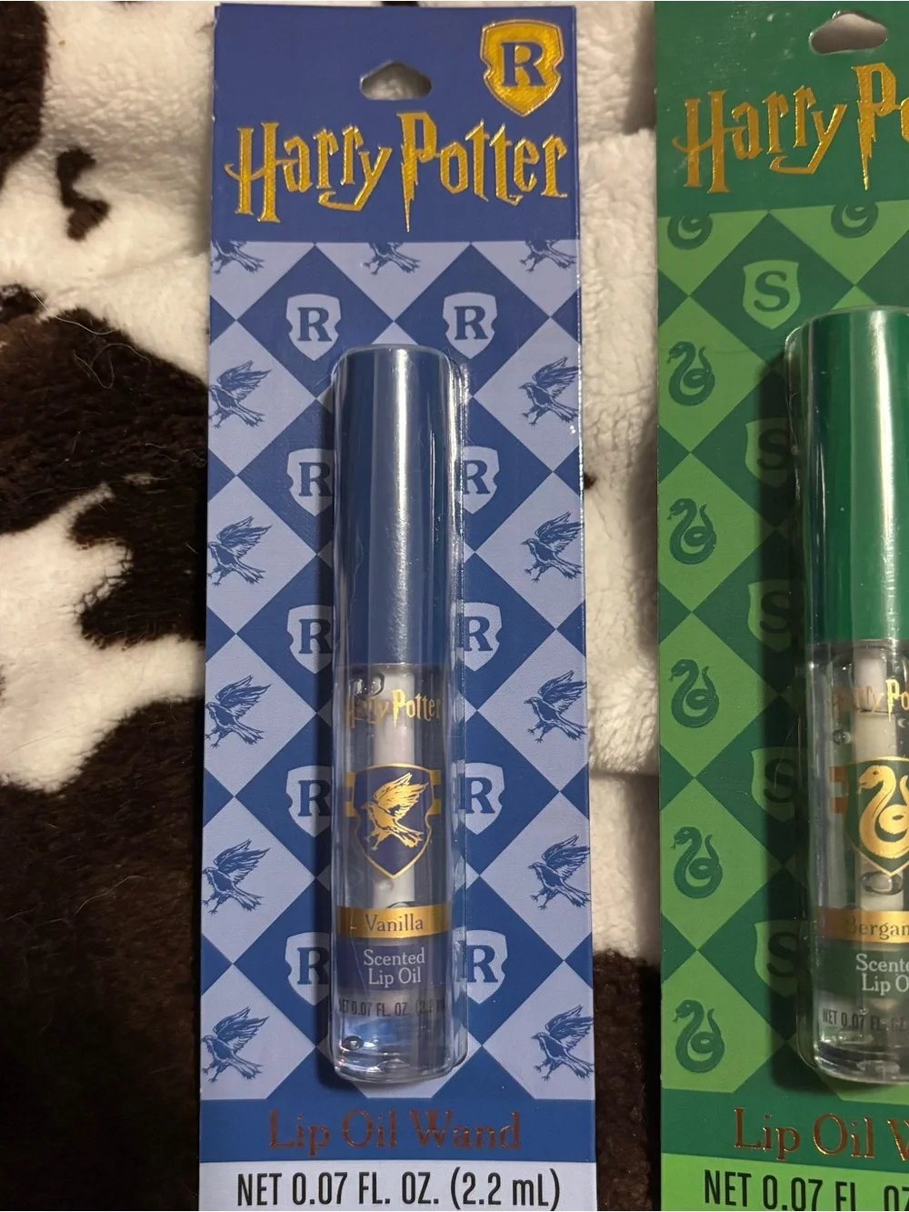 Hogwarts Houses Lip Oil Wands-NEW- Gryffindor, Hufflepuff, Ravenclaw, and Slyth